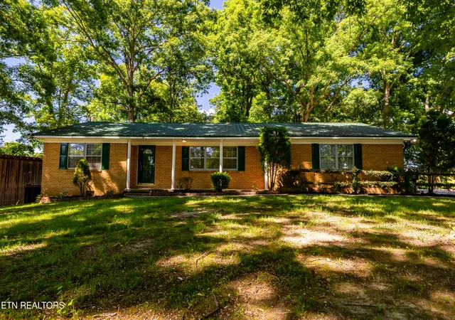 Homes for sale in Corryton, TN | 8518 Coppock Rd, Corryton, TN 37721 | MLS# 1338894