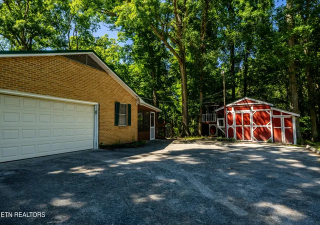 Homes for sale in Corryton, TN | 8518 Coppock Rd, Corryton, TN 37721 | MLS# 1338894