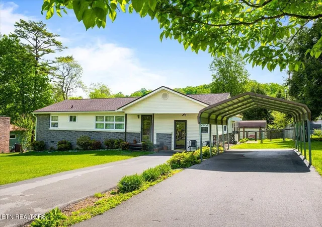 5th image of 212 Sunset Dr, La Follette, TN 37766 | MLS# 1338890