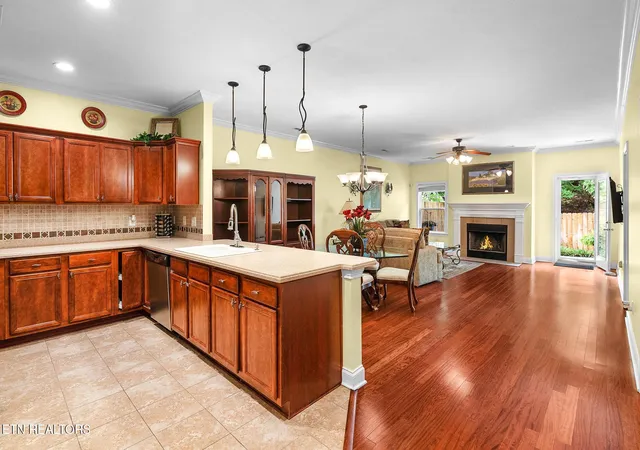 Photo 2 of Single family home for sale at 6962 Pemmbrooke Shire Ln, Knoxville, TN 37909 | MLS# 1338960 | Listing updated on 2026-08-17