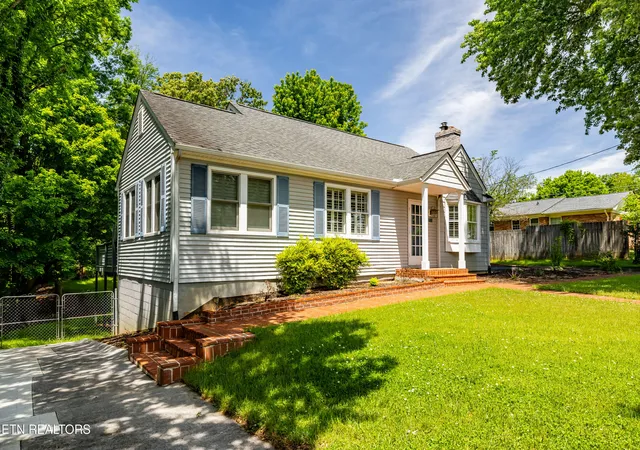3rd image of 1105 Sterling Ave, Maryville, TN 37803 | MLS# 1338849