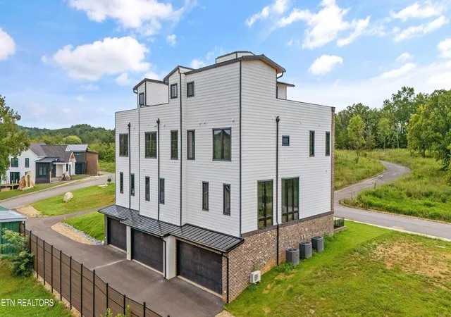 Photo 4 of Condo for sale at 210 Granite Dr, Sevierville, TN 37876 | MLS# 1339024 | Listing updated on 2026-09-12