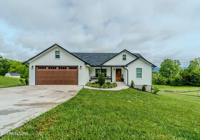 Homes for sale in La Follette, TN | 214 Morton Rd, La Follette, TN 37766 | MLS# 1339872