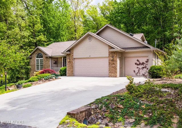 2nd image of 22 Chelteham Ln, Crossville, TN 38558 | MLS# 1338963