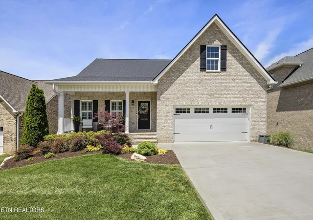 Homes for sale in Lenoir City, TN | 589 Timberline Dr, Lenoir City, TN 37772 | MLS# 1347259