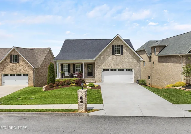Homes for sale in Lenoir City, TN | 589 Timberline Dr, Lenoir City, TN 37772 | MLS# 1347259