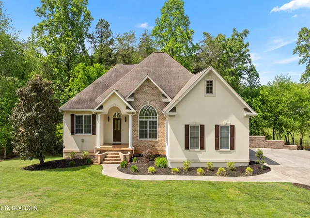 Homes for sale in Vonore, TN | 517 Sandpiper Dr, Vonore, TN 37885 | MLS# 1339289