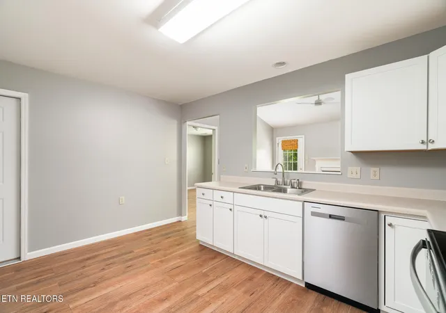 4th image of 7568 Creek Song Ct, Knoxville, TN 37920 | MLS# 1339400