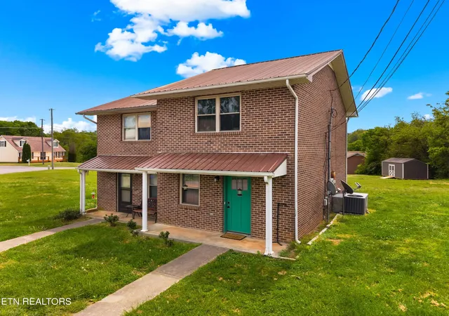 Photo 3 of Multi family home for sale at 3229 Blue Springs Rd, Strawberry Plains, TN 37871 | MLS# 1338969 | Listing updated on 2026-08-27