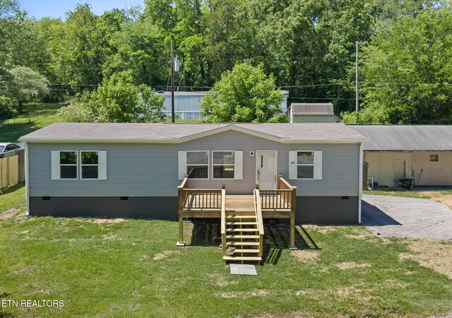 Homes for sale in Clinton, TN | 826 Pop Hollow Rd, Clinton, TN 37716 | MLS# 1339250