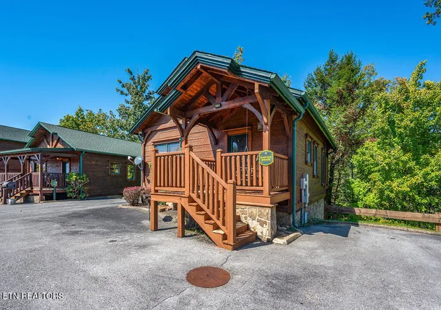 1st image of 834 Great Smoky Wy, Gatlinburg, TN 37738 | MLS# 1339480