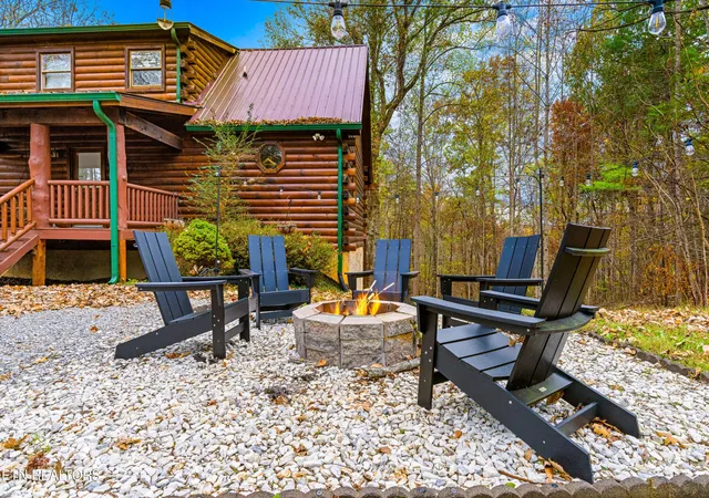 Photo 3 of Single family home for sale at 4250 Mountain Rest Way, Sevierville, TN 37876 | MLS# 1338968 | Listing updated on 2026-08-27