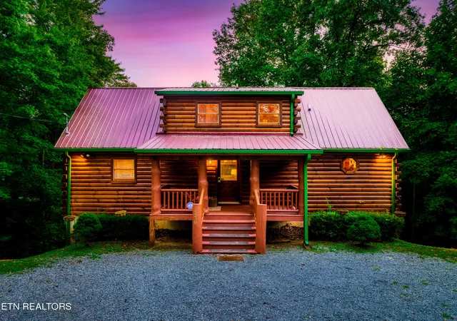 Photo 4 of Single family home for sale at 4250 Mountain Rest Way, Sevierville, TN 37876 | MLS# 1338968 | Listing updated on 2026-08-27