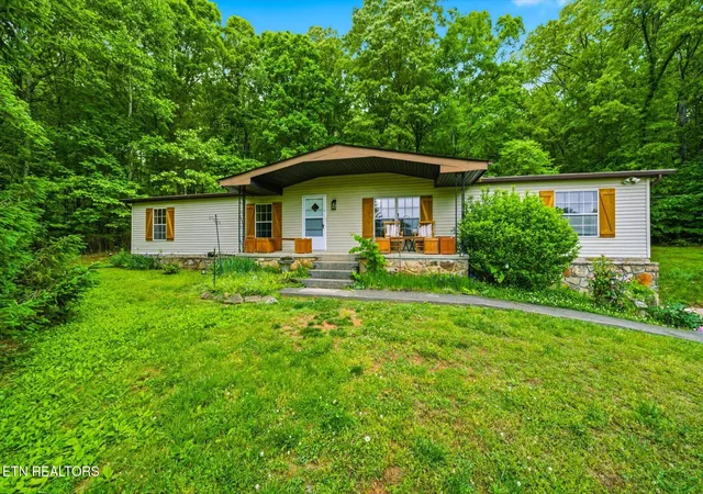 Homes for sale in Lenoir City, TN | 1440 Oren White Rd, Lenoir City, TN 37771 | MLS# 1339212