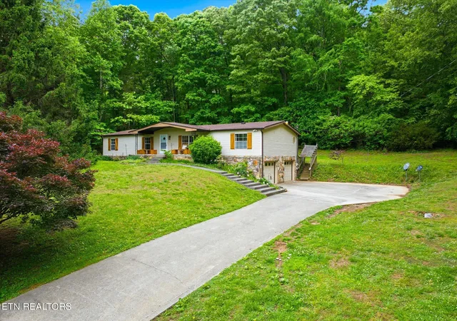 Homes for sale in Lenoir City, TN | 1440 Oren White Rd, Lenoir City, TN 37771 | MLS# 1339212