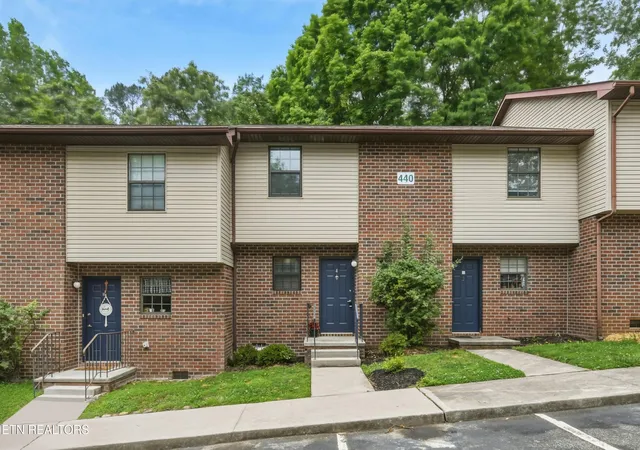 Homes for sale in Powell, TN | 440 Tammy Dr #4, Powell, TN 37849 | MLS# 1339187