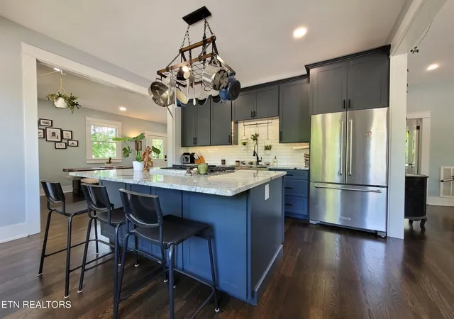 2nd image of 205 Leonard Pl, Knoxville, TN 37917 | MLS# 1339012