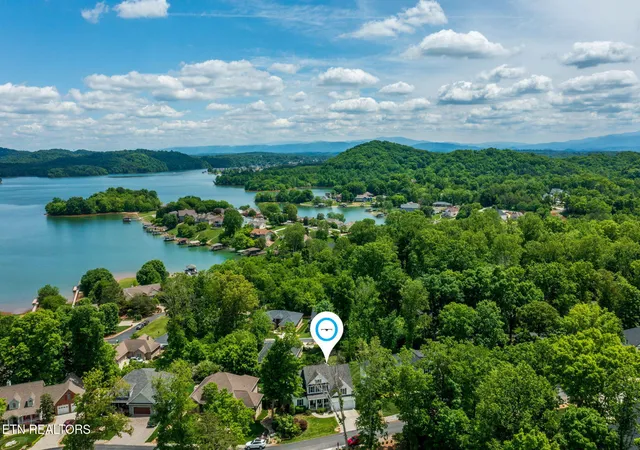 Homes for sale in Loudon, TN | 221 Gadusi Wy, Loudon, TN 37774 | MLS# 1339311