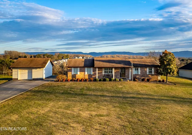 1st image of 3526 Ridgeway Tr, Maryville, TN 37801 | MLS# 1339177