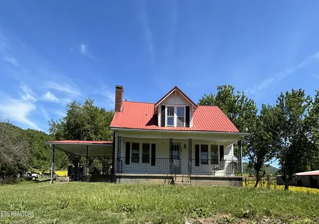 Homes for sale in Speedwell, TN | 516 Thomas Rd, Speedwell, TN 37870 | MLS# 1339211