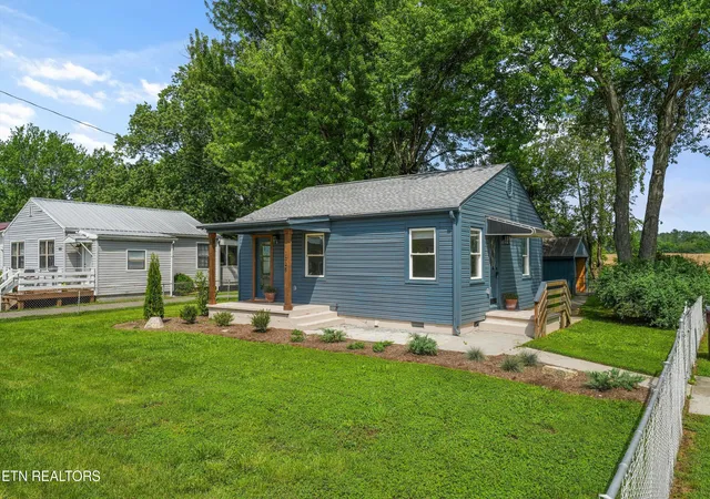 Homes for sale in Alcoa, TN | 1025 Cherry St, Alcoa, TN 37701 | MLS# 1339383