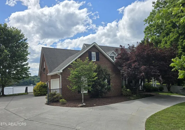 Homes for sale in Friendsville, TN | 903 Frontier Cir, Friendsville, TN 37737 | MLS# 1339438