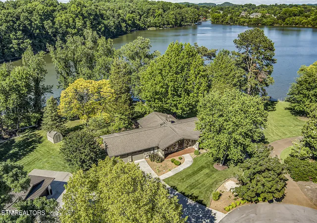 2nd image of 3701 River Trace Ln, Knoxville, TN 37920 | MLS# 1340349