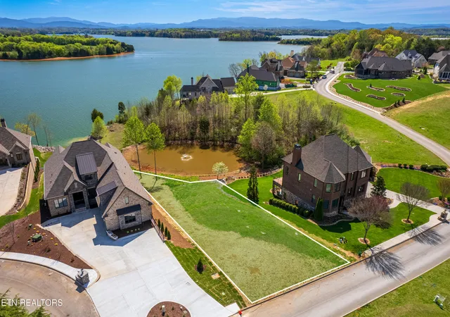 2nd image of 101 Breakers Dr, Vonore, TN 37885 | MLS# 1339451