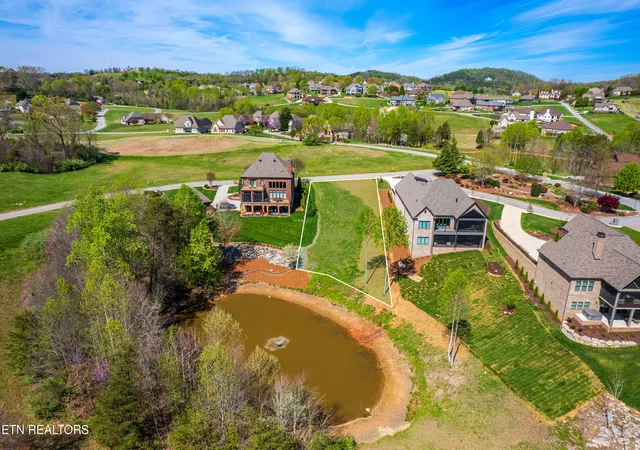 4th image of 101 Breakers Dr, Vonore, TN 37885 | MLS# 1339451
