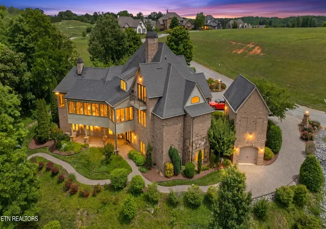 3rd image of 972 Taffrail Dr, Lenoir City, TN 37772 | MLS# 1339868