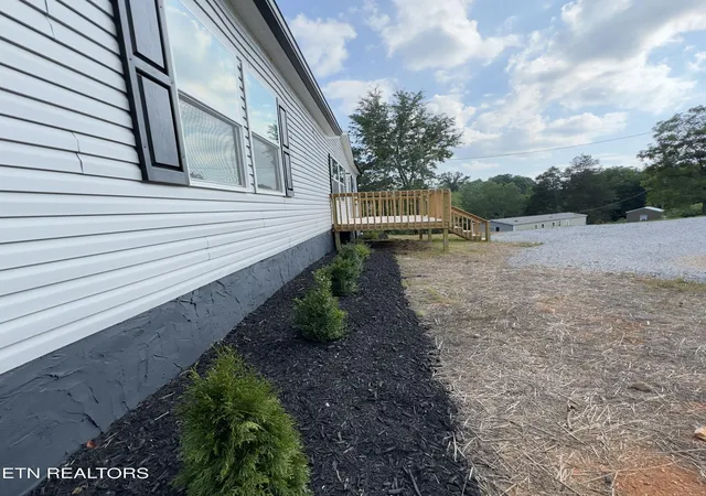 Photo 4 of Sale Pending at 1220 Mitchell Rd, New Market, TN 37820 | MLS# 1339785 | Listing updated on 2026-09-21