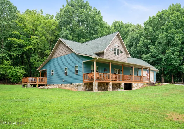 Homes for sale in Cosby, TN | 910 English Mtn Rd, Cosby, TN 37722 | MLS# 1339609