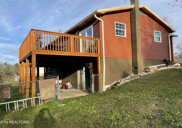 Photo 4 of Single family home for sale at 430 Whitaker St #430, Tazewell, TN 37879 | MLS# 1339655 | Listing updated on 2026-07-16