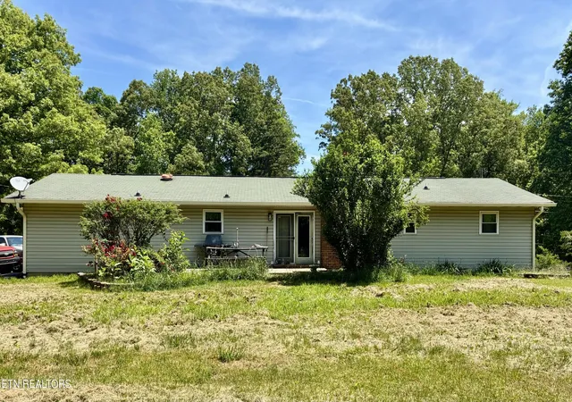 Photo 2 of Single family home for sale at 1513 N Campbell Sta Rd, Knoxville, TN 37932 | MLS# 1339652 | Listing updated on 2026-06-22