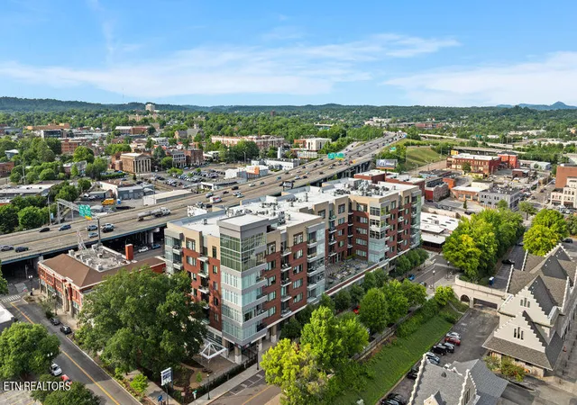 2nd image of 333 W Depot Ave #406, Knoxville, TN 37917 | MLS# 1339649