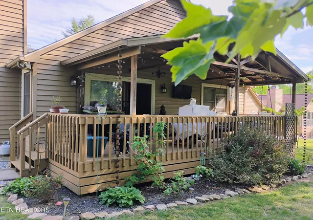 Photo 2 of Single family home for sale at 112 Howard Ter, Crossville, TN 38558 | MLS# 1339764 | Listing updated on 2026-09-23