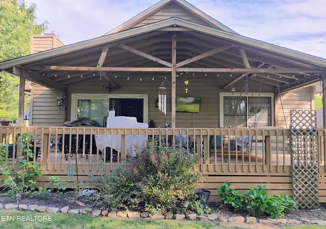 Photo 3 of Single family home for sale at 112 Howard Ter, Crossville, TN 38558 | MLS# 1339764 | Listing updated on 2026-09-23