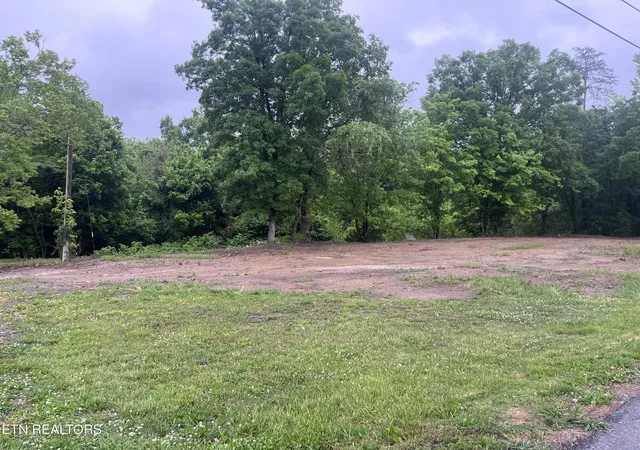 1st image of 1665 Roane State Hwy, Harriman, TN 37748 | MLS# 1339836