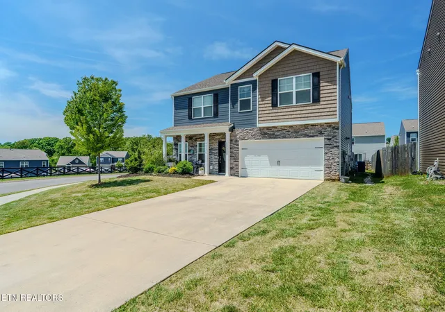 Homes for sale in Knoxville, TN | 4427 Judith Fox Ln, Knoxville, TN 37938 | MLS# 1339774