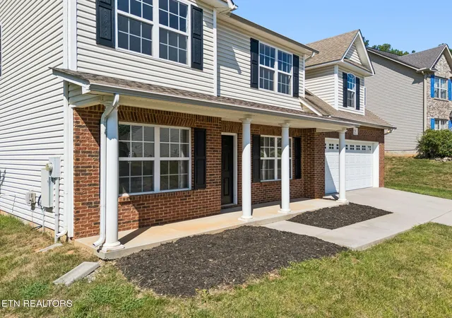 Photo 3 of Single family home for sale at 1145 Snyder Ridge Ln, Knoxville, TN 37932 | MLS# 1339893 | Listing updated on 2026-09-15