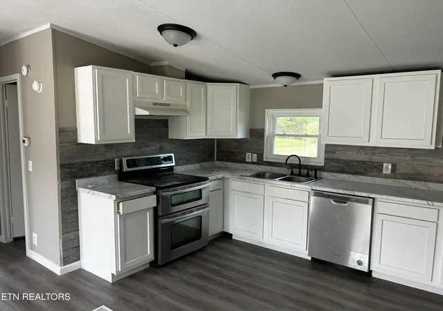 Photo 4 of Single family home for sale at 139 Village Ln, Madisonville, TN 37354 | MLS# 1340141 | Listing updated on 2026-09-09