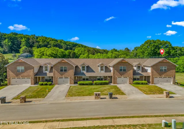 3rd image of 3007 Villas Creekside Dr, Dandridge, TN 37725 | MLS# 1342066