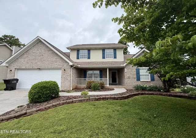 Homes for sale in Knoxville, TN | 7209 Dunsten Dr, Knoxville, TN 37931 | MLS# 1340053