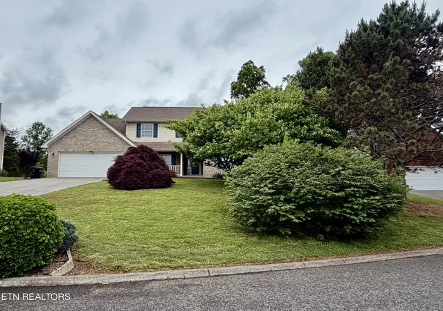 Homes for sale in Knoxville, TN | 7209 Dunsten Dr, Knoxville, TN 37931 | MLS# 1340053