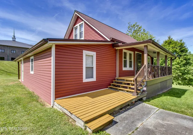 4th image of 1918 Sweetwater Vonore Rd, Sweetwater, TN 37874 | MLS# 1340093