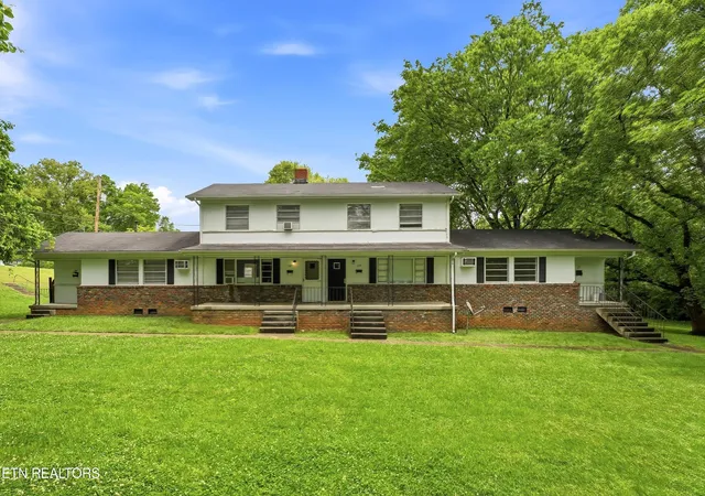1st image of 111 Tacoma Rd #105 - 111, Oak Ridge, TN 37830 | MLS# 1339888