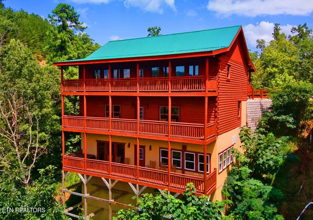 2nd image of 3266 Lonesome Pine Wy, Sevierville, TN 37862 | MLS# 1339983