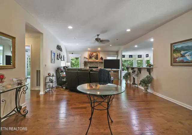 Photo 4 of Single family home for sale at 109 Huntington Dr, Crossville, TN 38558 | MLS# 1340504 | Listing updated on 2026-06-30
