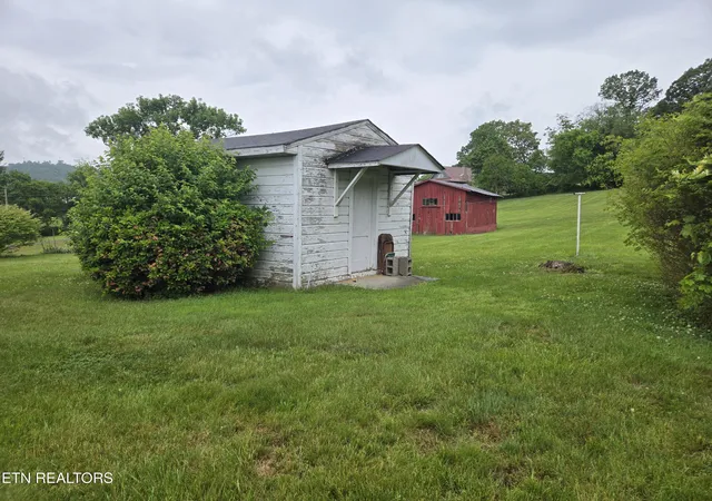 Homes for sale in Morristown, TN | 1111 Spout Springs Rd, Morristown, TN 37814 | MLS# 1339940
