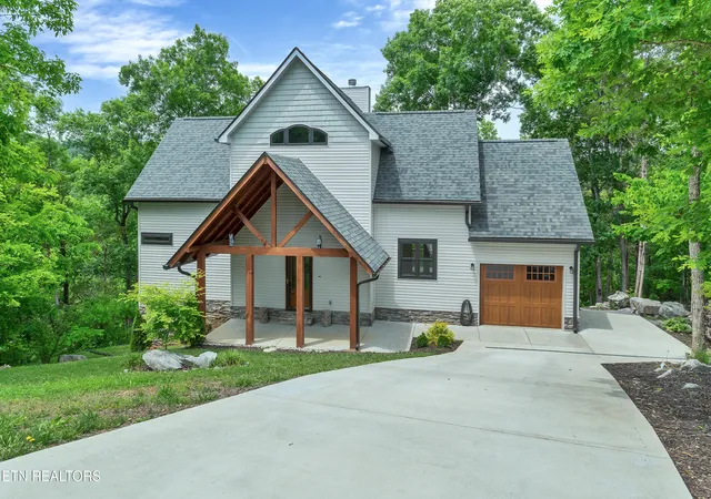 1st image of 134 Fairway Cir, Townsend, TN 37882 | MLS# 1340039